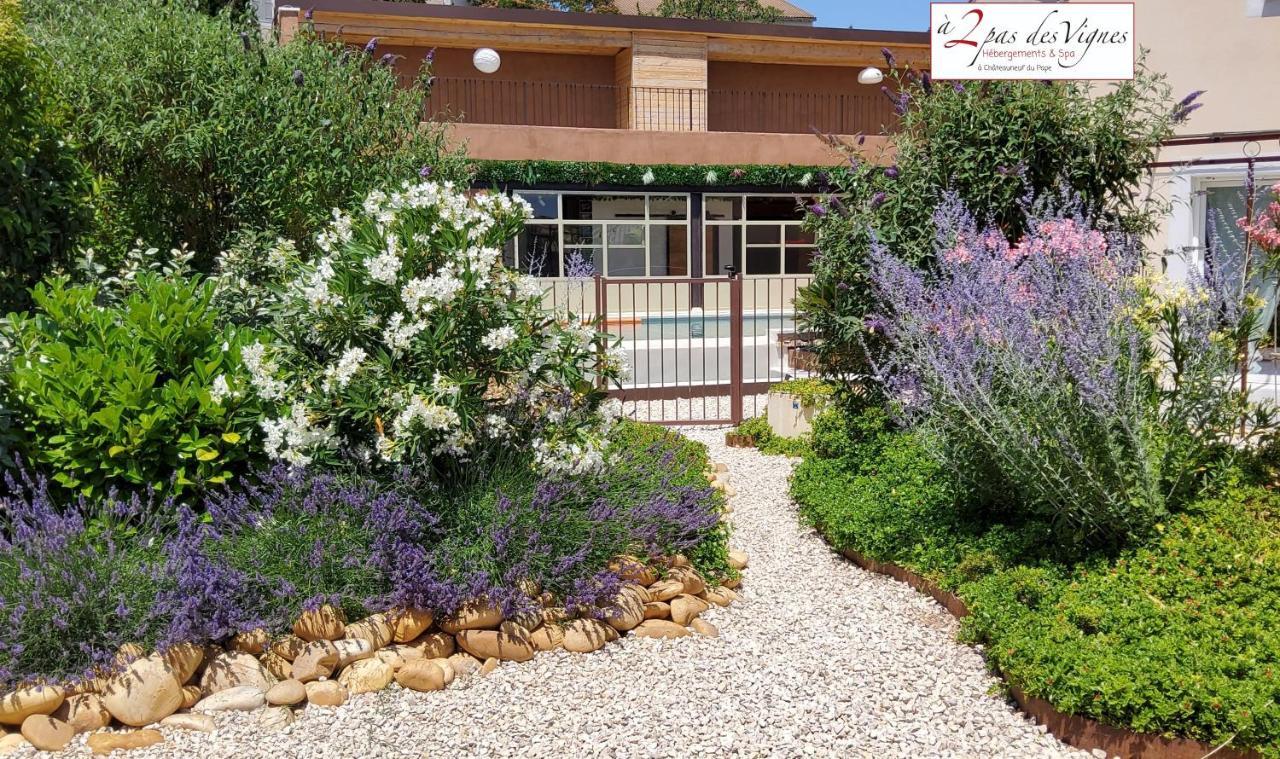 A 2 Pas Des Vignes, Hebergements Et Spa, Maison Numero 6, A Chateauneuf Du Pape Dış mekan fotoğraf